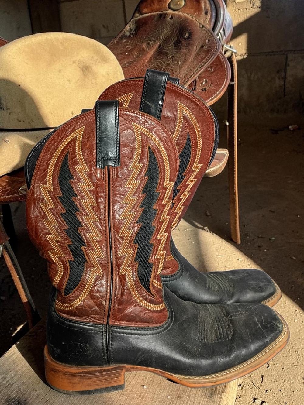 Ariat Black and Brown Leather Western Boots - Contrast Stitch